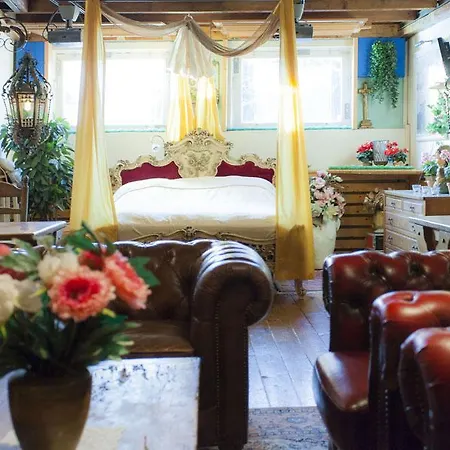 Cubacasa Bed and Breakfast *